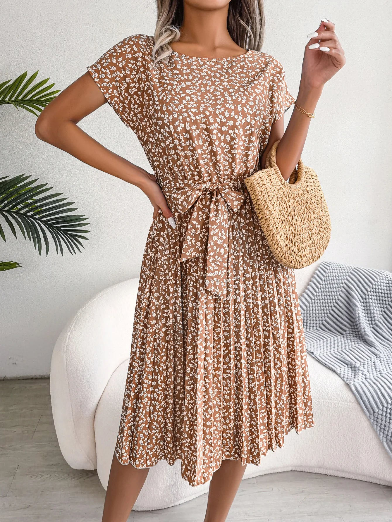Floral Pleated Chic Summer Dress – High Waist, Short Sleeve, A-Line Knee-Length Dress for Women