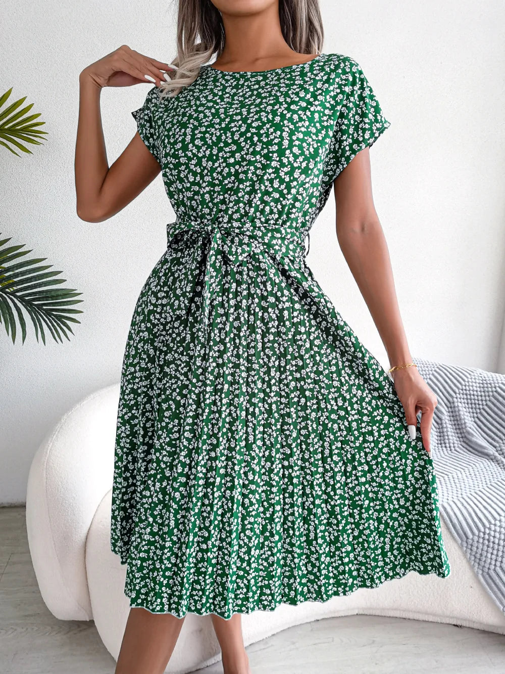 Floral Pleated Chic Summer Dress – High Waist, Short Sleeve, A-Line Knee-Length Dress for Women