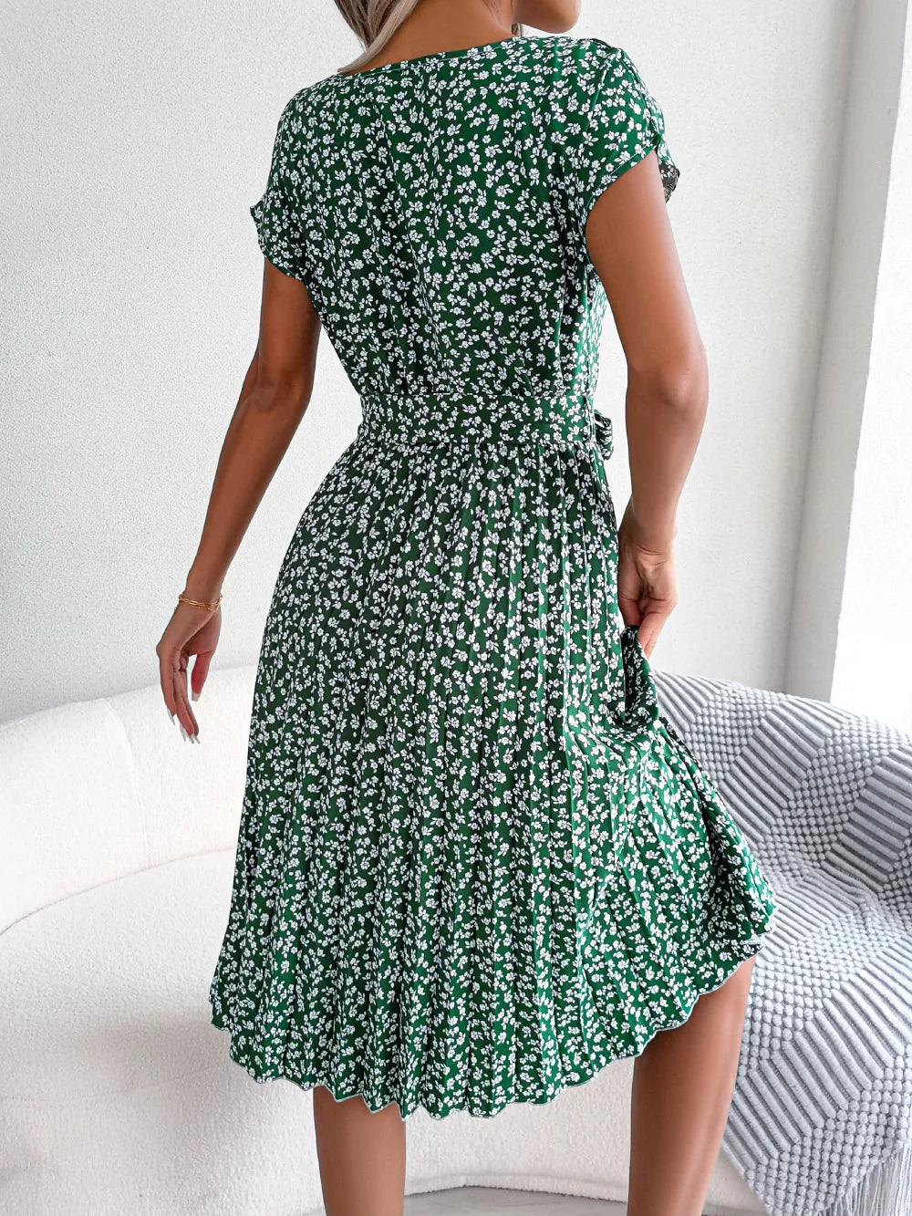Floral Pleated Chic Summer Dress – High Waist, Short Sleeve, A-Line Knee-Length Dress for Women