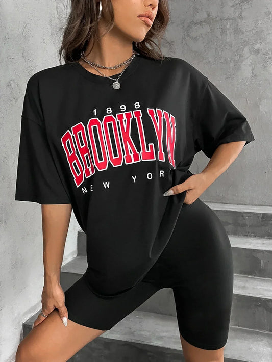Vintage Brooklyn 1898 Graphic T-Shirt – Casual New York Style Tee