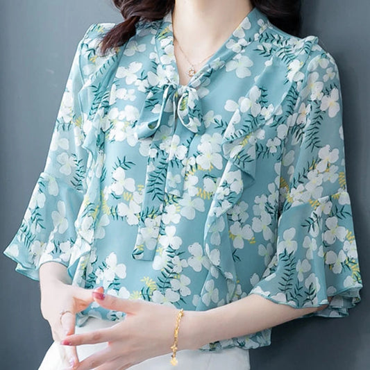 Floral V-Neck Summer Blouse – Women’s Loose Fit Three-Quarter Sleeve Top