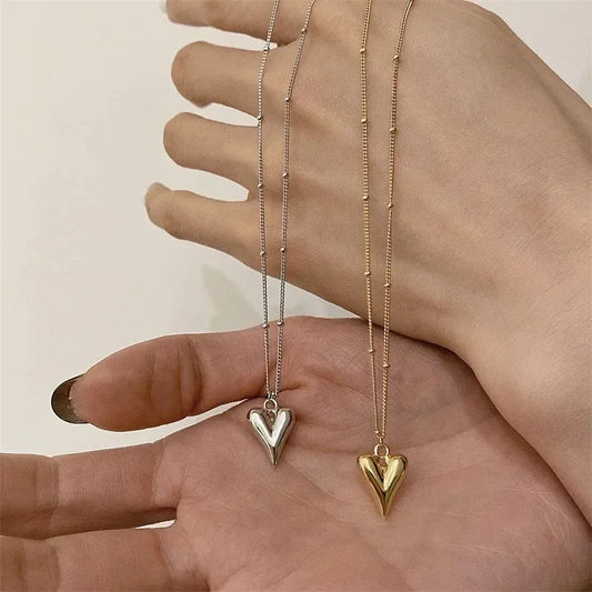 Vintage Heart Pendant Necklace for Women – Silver & Gold Clavicle Chain
